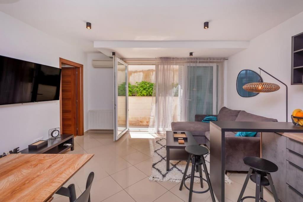 Stylish Two Bedroom Apartment&Garage Parking Place Dubrovnik Exterior photo
