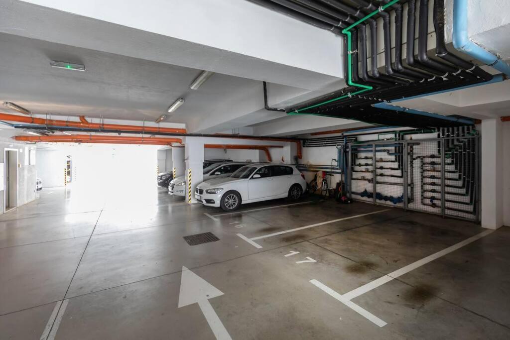 Stylish Two Bedroom Apartment&Garage Parking Place Dubrovnik Exterior photo